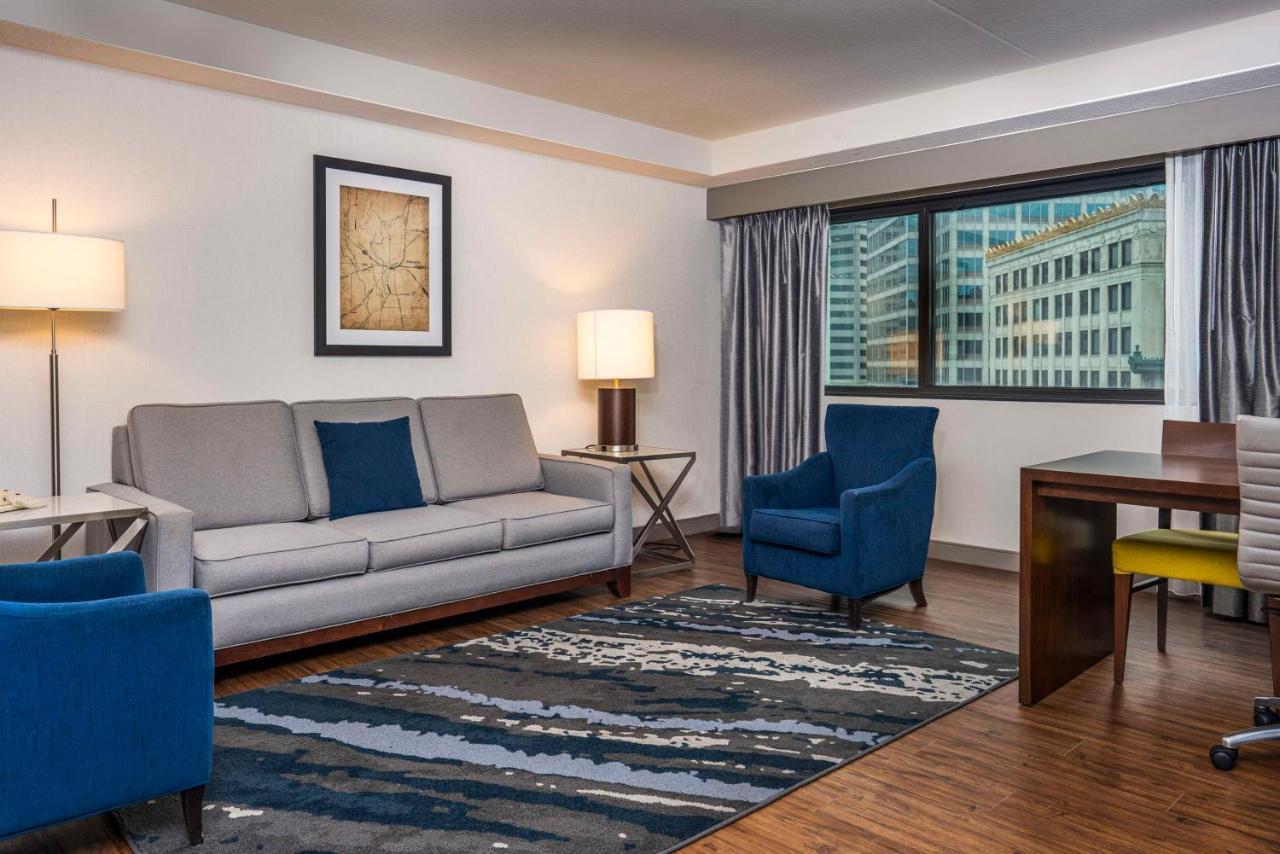 Embassy Suites By Hilton Indianapolis Downtown Esterno foto