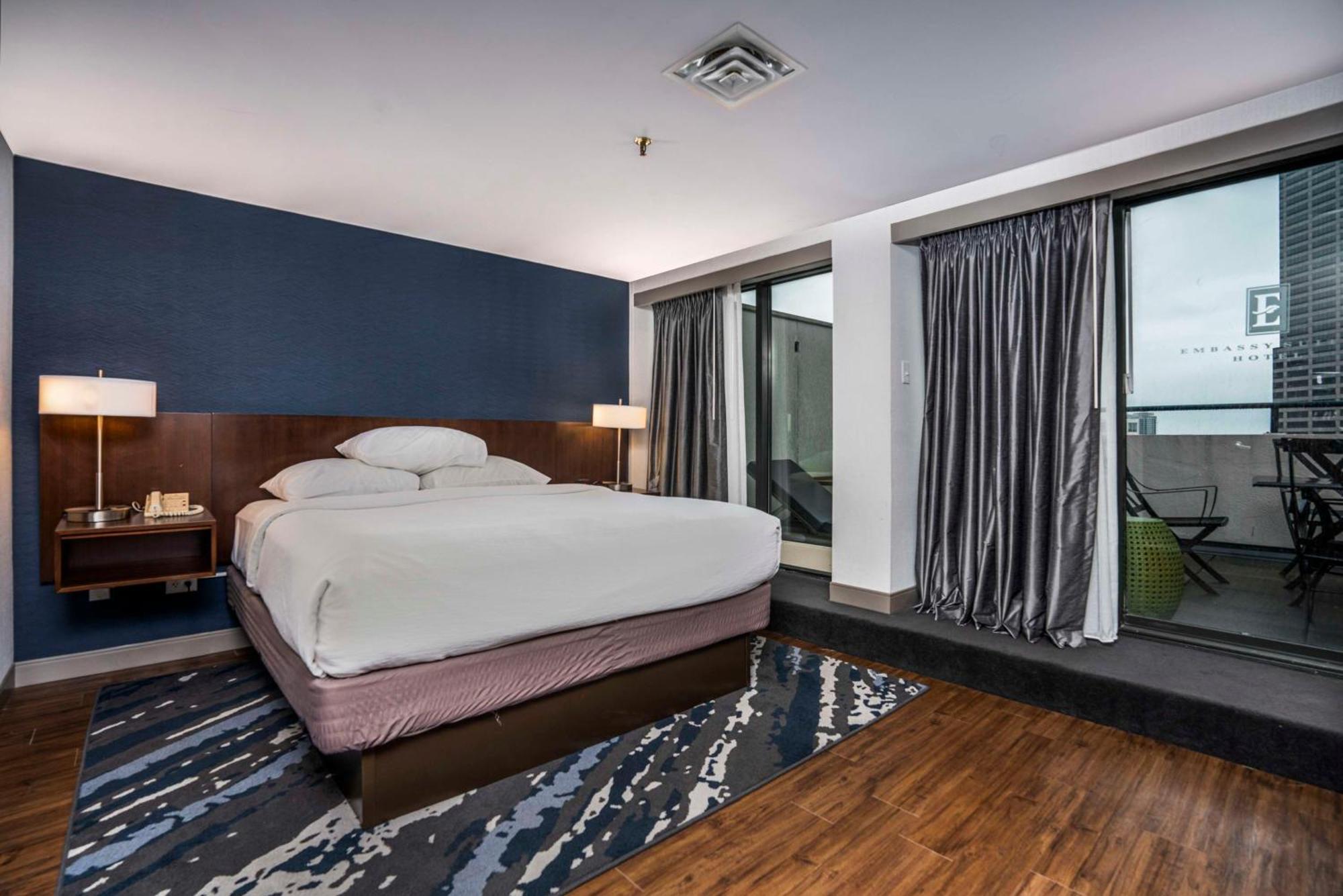 Embassy Suites By Hilton Indianapolis Downtown Esterno foto